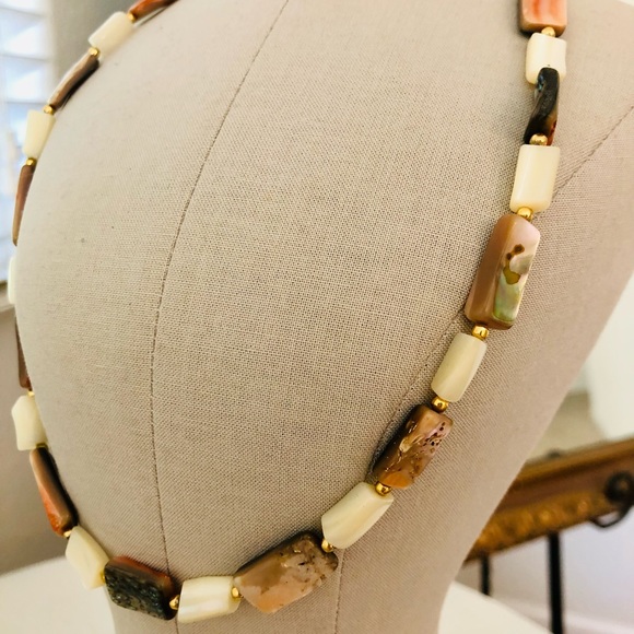 Antique Abalone Mother Of Pearl Necklace - Picture 5 of 17